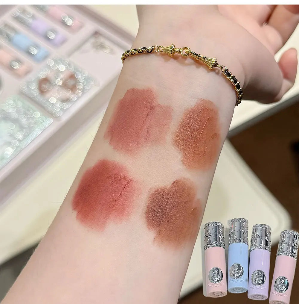Kit de Maquiagem NICEKEY Pink Ballet Completo com 4 Batons Líquidos Matte, Blush, Pó Compacto, Paleta de Sombras, Paleta de Contorno e Colar Brinde. 💄✨